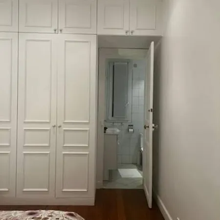 Eiffel Edge Escape 30 M From Eiffel Tower *