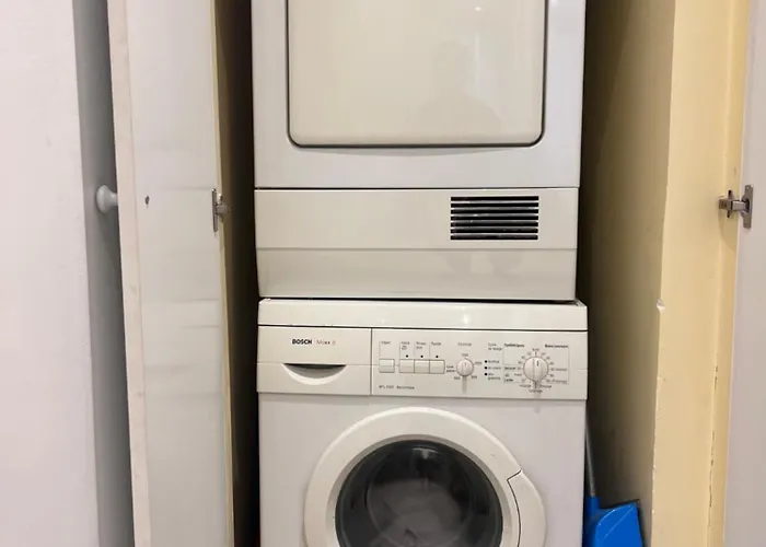 Eiffel Edge Escape 30 M From Eiffel Tower Paris