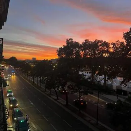 Eiffel Edge Escape 30 M From Eiffel Tower Rum i privatbostad