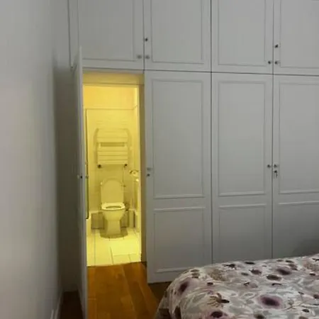 Rum i privatbostad Eiffel Edge Escape 30 M From Eiffel Tower Paris