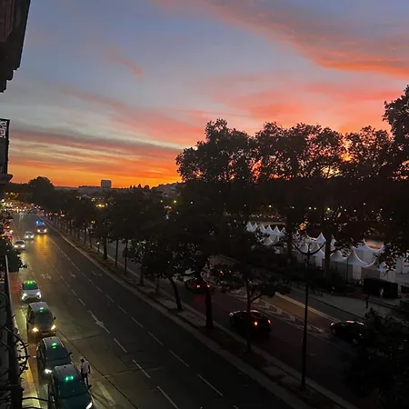 Eiffel Edge Escape 30 M From Eiffel Tower Paris