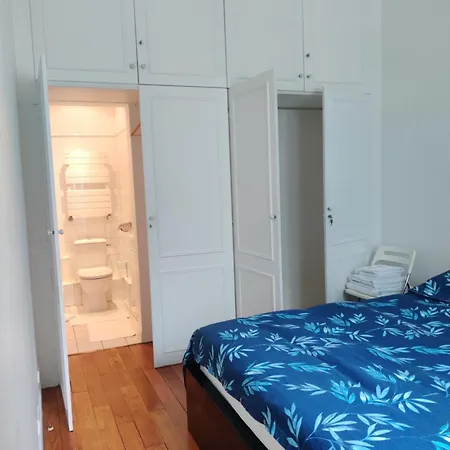 Eiffel Edge Escape 30 M From Eiffel Tower Paris