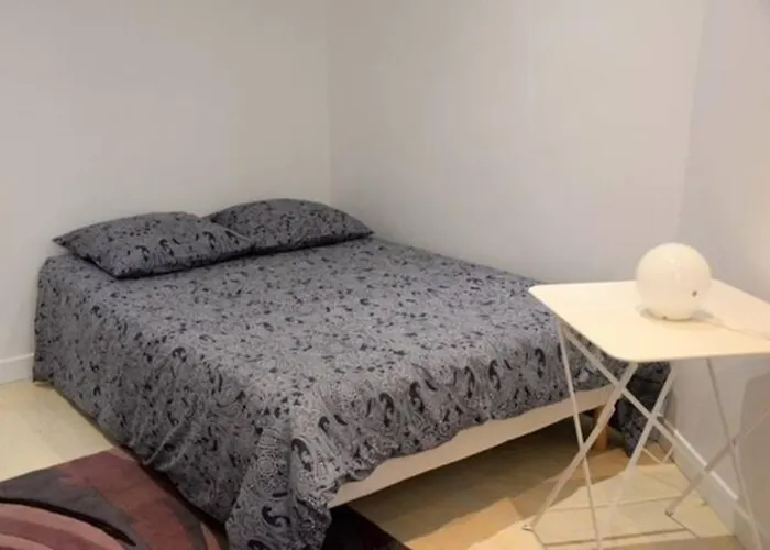 Eiffel Edge Escape 30 M From Eiffel Tower Alloggio in famiglia Parigi