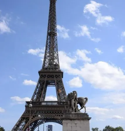 Eiffel Edge Escape 30 M From Eiffel Tower * Paris