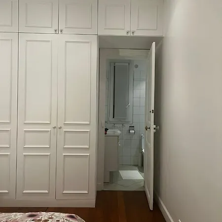 Pansiyon Eiffel Edge Escape 30 M From Eiffel Tower Paris